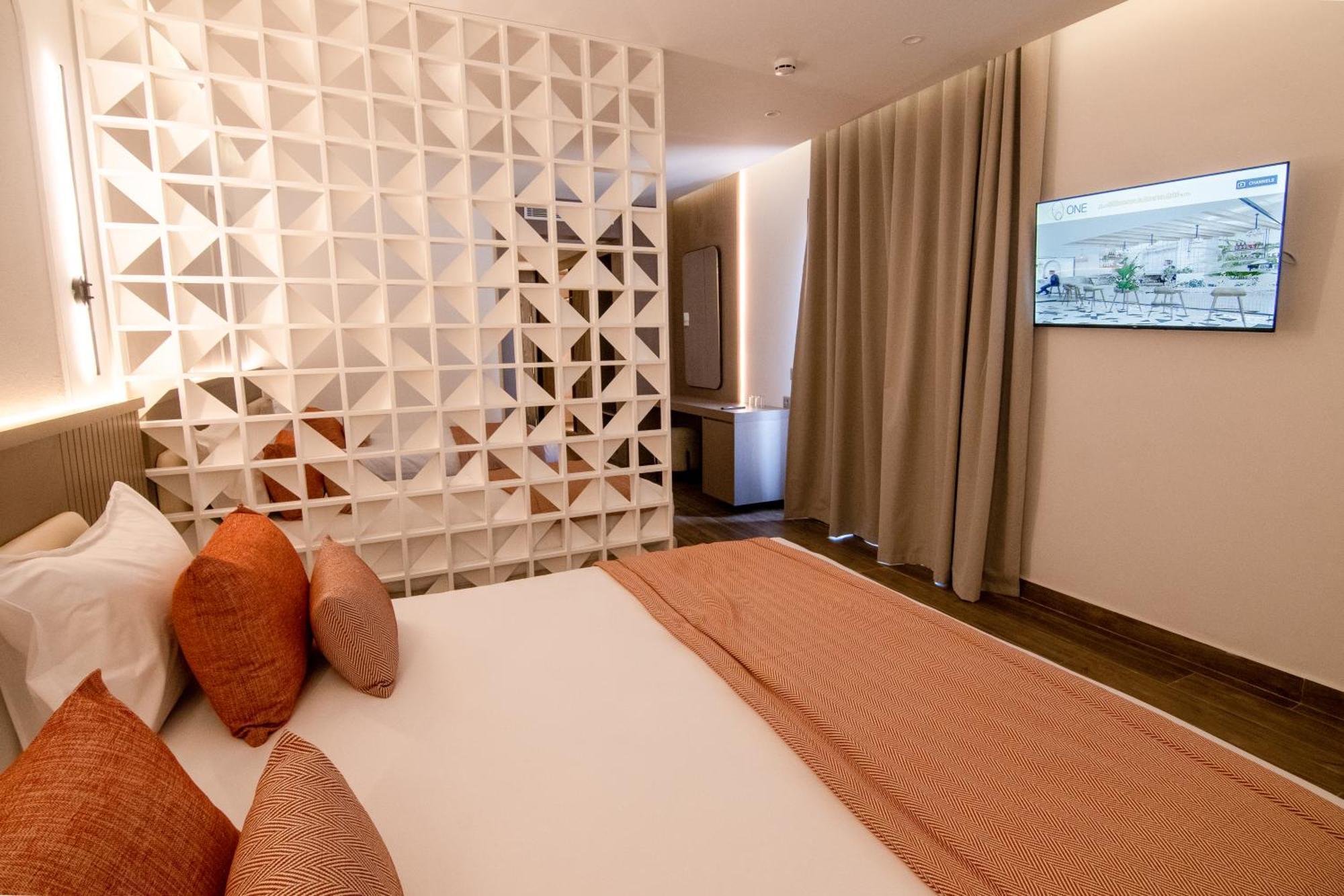 One Premium Hotel